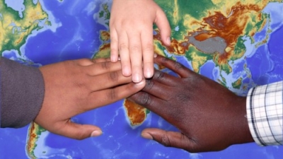 Diplomatura en Cooperación y Ayuda Humanitaria Internacional + IA (Premium con Doble Certificación)