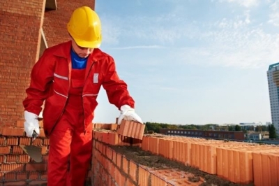 Técnico Auxiliar en Albañilería y Construcción + IA