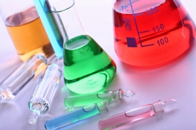 Técnico Auxiliar en Química Industrial + IA (Premium con...