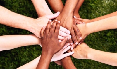 Diplomatura en Discriminación, Racismo y Xenofobia + IA (Premium con Doble Certificación)