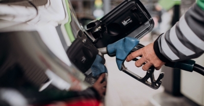 Técnico Auxiliar en Combustibles y Lubricantes + IA (Premium con Doble Certificación)