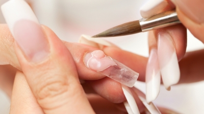 Uñas Esculpidas en Acrílico, en Gel y Decorativas + IA